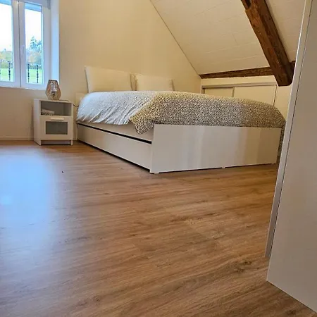 Oda ve Kahvaltı Villaris D'hote Yvonand